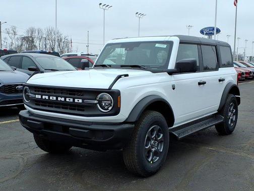 Oxford White 2026 Ford Bronco Big Bend