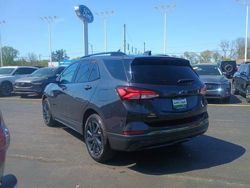2022 Chevrolet Equinox FWD RS