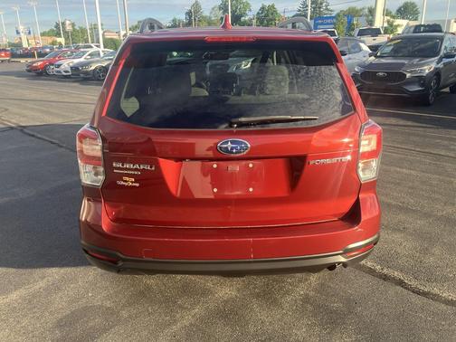 Venetian Red Pearl 2018 Subaru Forester 2.5i Premium