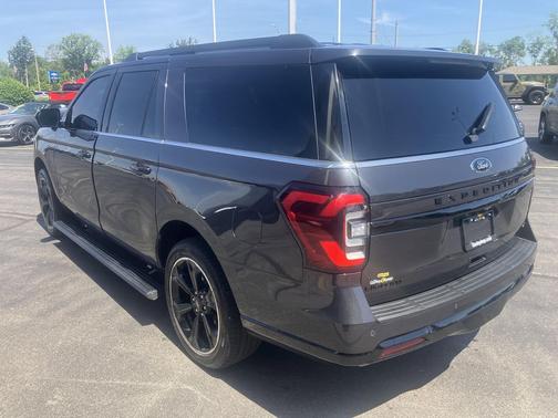 Dark Matter Gray Metallic 2024 Ford Expedition Max Limited