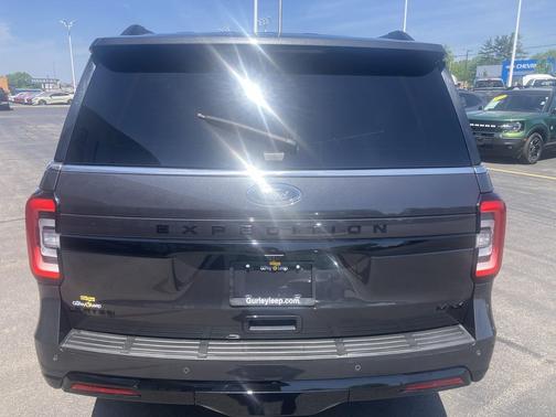 Dark Matter Gray Metallic 2024 Ford Expedition Max Limited