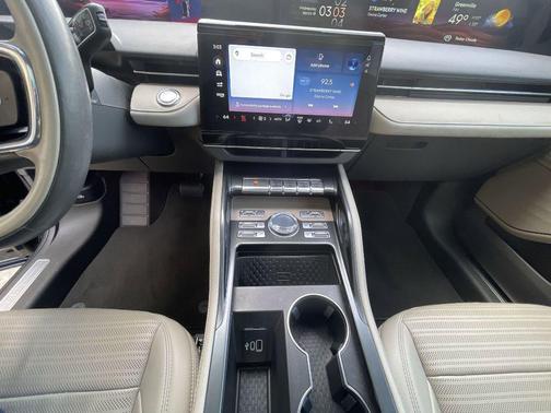 Infinite Black Metallic Clearcoat 2024 Lincoln Nautilus Reserve