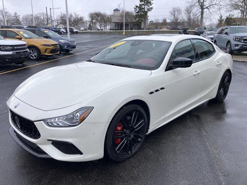 2021 Maserati Ghibli S Q4