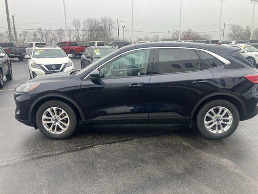 Antimatter Blue Metallic 2021 Ford Escape SE