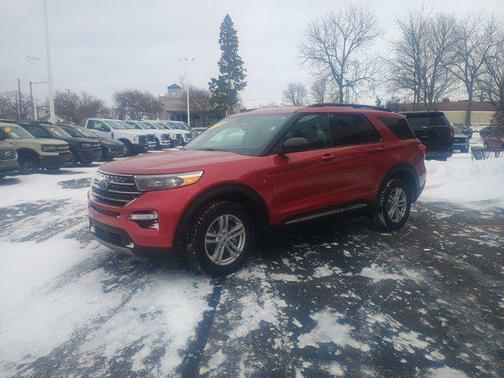 2023 Ford Explorer XLT