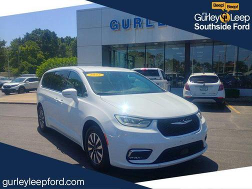 2022 Chrysler Pacifica Hybrid Touring L