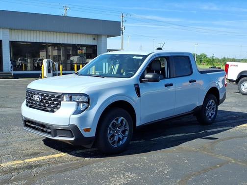 Space White Metallic 2026 Ford Maverick XLT