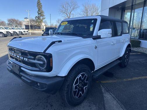 2024 Ford Bronco Outer Banks