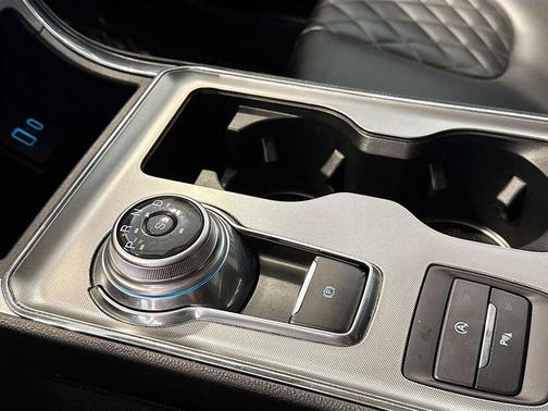 Gray Metallic 2024 Ford Edge Titanium