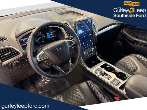 Gray Metallic 2024 Ford Edge Titanium