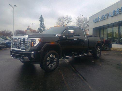2024 GMC Sierra 2500 Denali