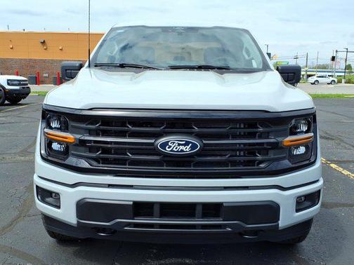 Avalanche 2026 Ford F-150 XLT