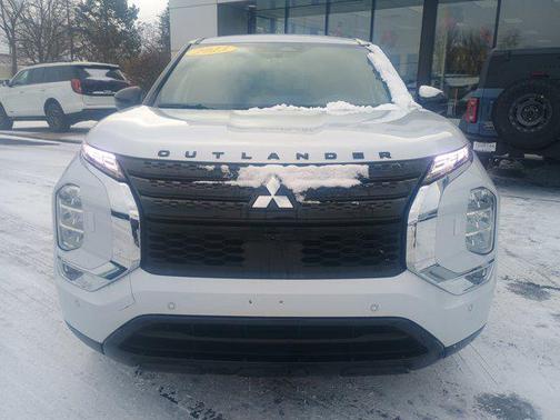 2023 Mitsubishi Outlander SE Black Edition S-AWC