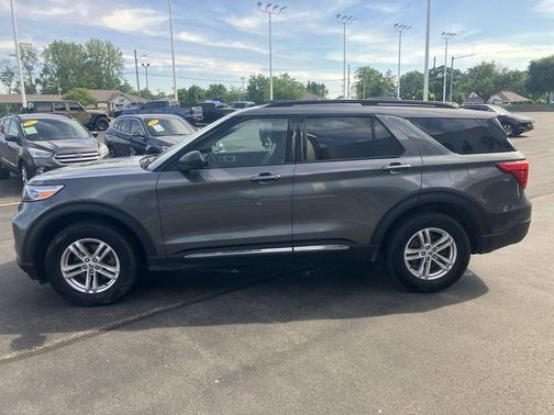 Carbonized Gray Metallic 2023 Ford Explorer XLT