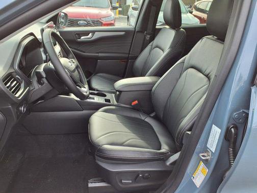 2026 Ford Escape Platinum