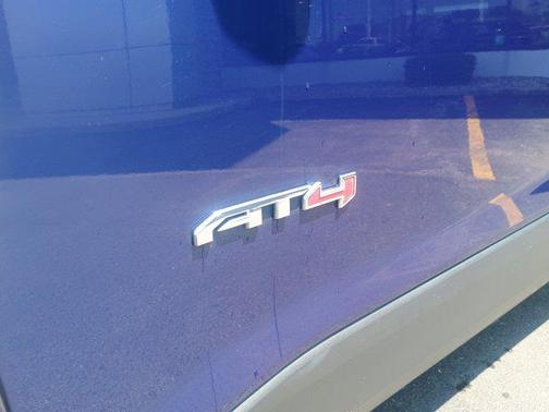 2023 GMC Acadia AWD AT4