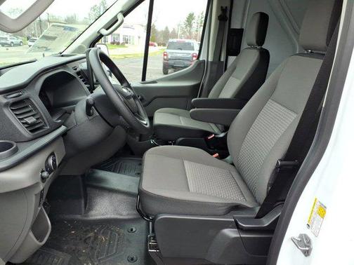 Oxford White 2026 Ford Transit-250 Base