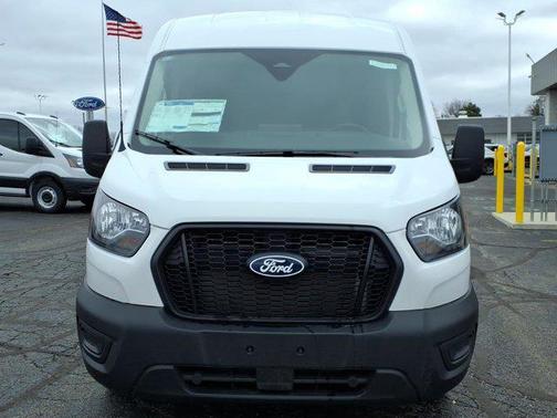 Oxford White 2026 Ford Transit-250 Base