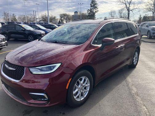 Velvet Red Pearlcoat 2023 Chrysler Pacifica Touring L