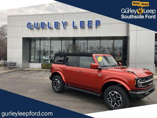 Hot Pepper Red Metallic Tinted Clearcoat 2024 Ford Bronco Outer Banks