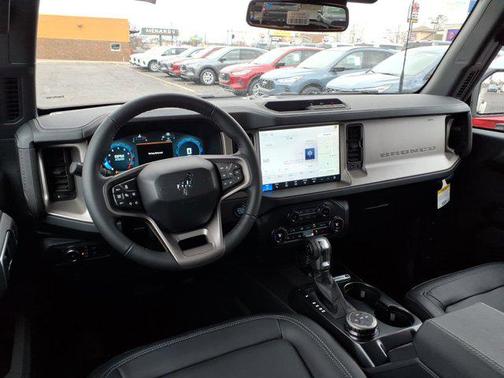 Desert Sand 2026 Ford Bronco Outer Banks