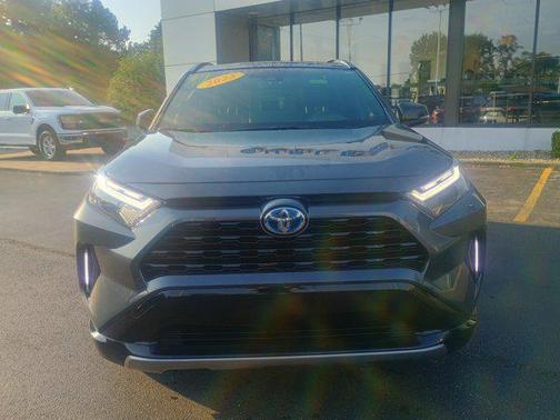2023 Toyota RAV4 Hybrid SE