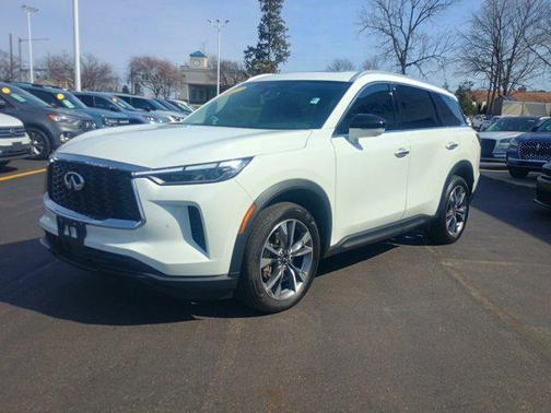 2023 INFINITI QX60 Luxe