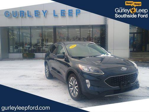 2022 Ford Escape Titanium