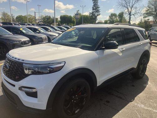 Star White Metallic Tri-Coat 2023 Ford Explorer ST
