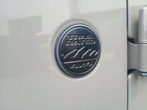 2021 Jeep Gladiator Willys 4x4