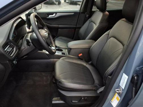 2026 Ford Escape Platinum