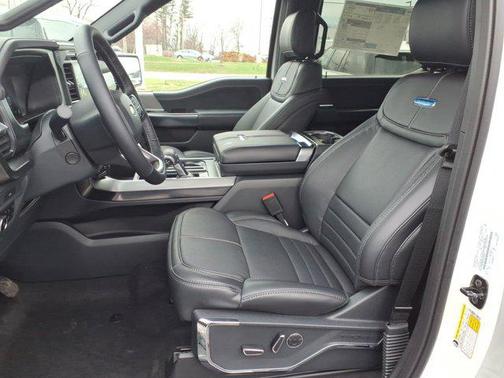 Star White Metallic Tri-Coat 2026 Ford F-150 Platinum
