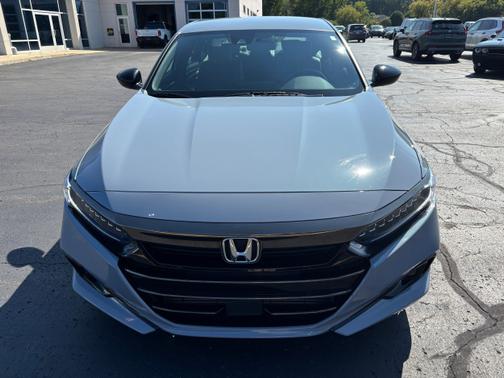 2022 Honda Accord 