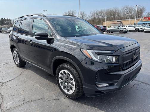 Crystal Black Pearl 2024 Honda Passport