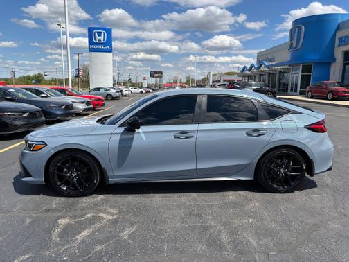 Sonic Gray Pearl 2024 Honda Civic