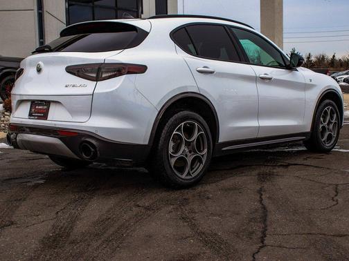 2024 Alfa Romeo Stelvio Ti