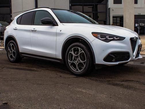 2024 Alfa Romeo Stelvio Ti