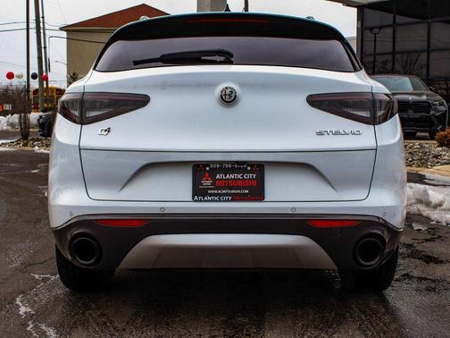 2024 Alfa Romeo Stelvio Ti