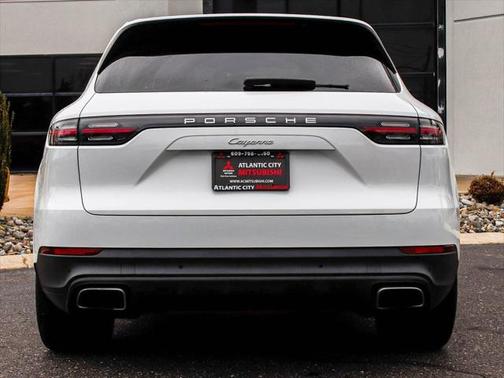 2021 Porsche Cayenne Base