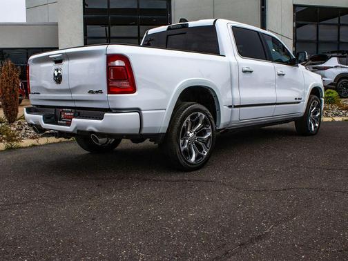 Bright White Clearcoat 2023 RAM 1500 Limited