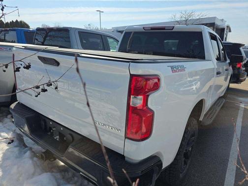 2022 Chevrolet Silverado 1500 Limited Custom Trail Boss