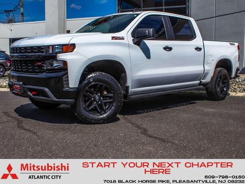 Summit White 2022 Chevrolet Silverado 1500 Limited Custom Trail Boss