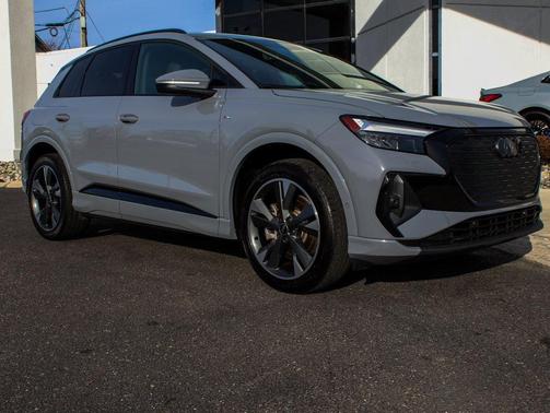 2024 Audi Q4 e-tron Premium Plus 50 quattro