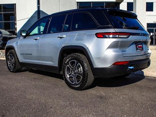 2024 Jeep Grand Cherokee 4xe Trailhawk