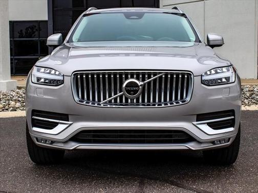 2024 Volvo XC90 B6 Plus Bright Theme 7-Seater