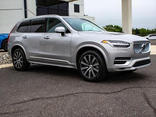 2024 Volvo XC90 B6 Plus Bright Theme 7-Seater