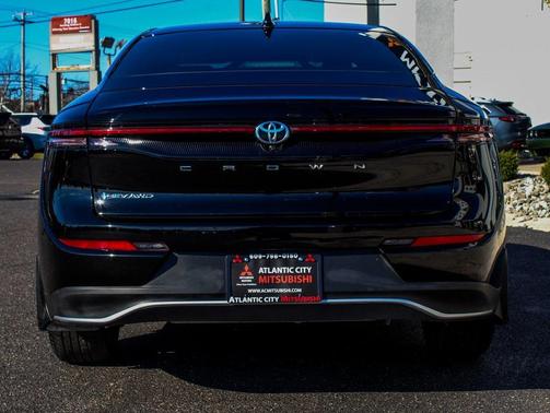 2024 Toyota Crown XLE