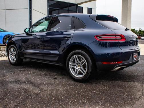 2018 Porsche Macan Base