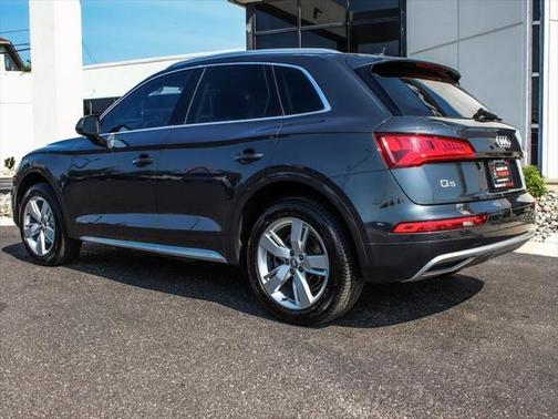 2018 Audi Q5 2.0T Premium Plus
