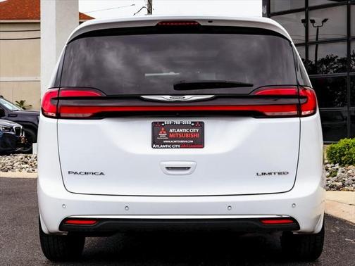 2022 Chrysler Pacifica Limited